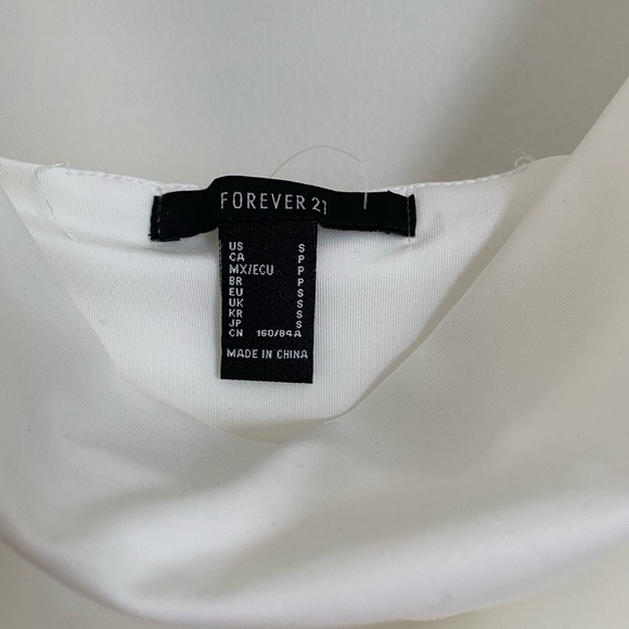 Crop Top - Picture 4 of 4